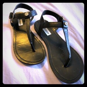 Steven Madden black sandals